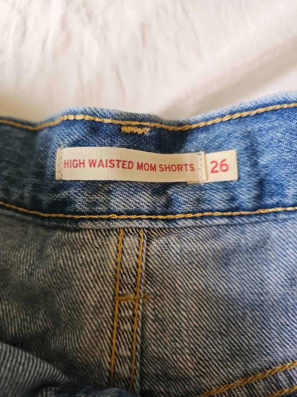 LEVI'S Women High Waisted Mom Shorts Jeans Size 26 Distressed - Picture 5 of 7